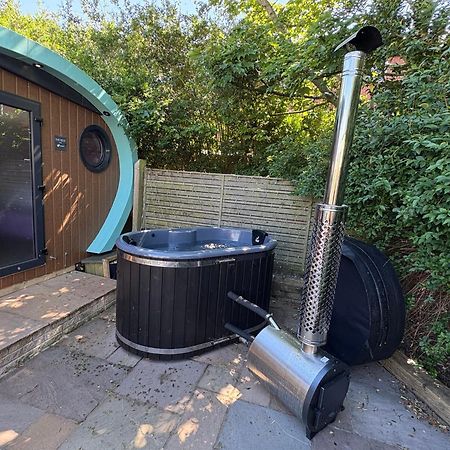 Elletson Park Wood Fired Hot Tubs, Caravans & Pods Pilling المظهر الخارجي الصورة