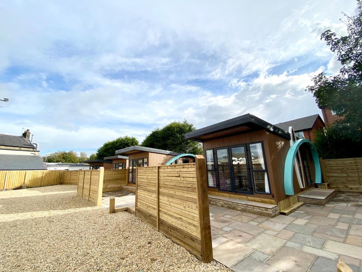 Elletson Park Wood Fired Hot Tubs, Caravans & Pods Pilling المظهر الخارجي الصورة