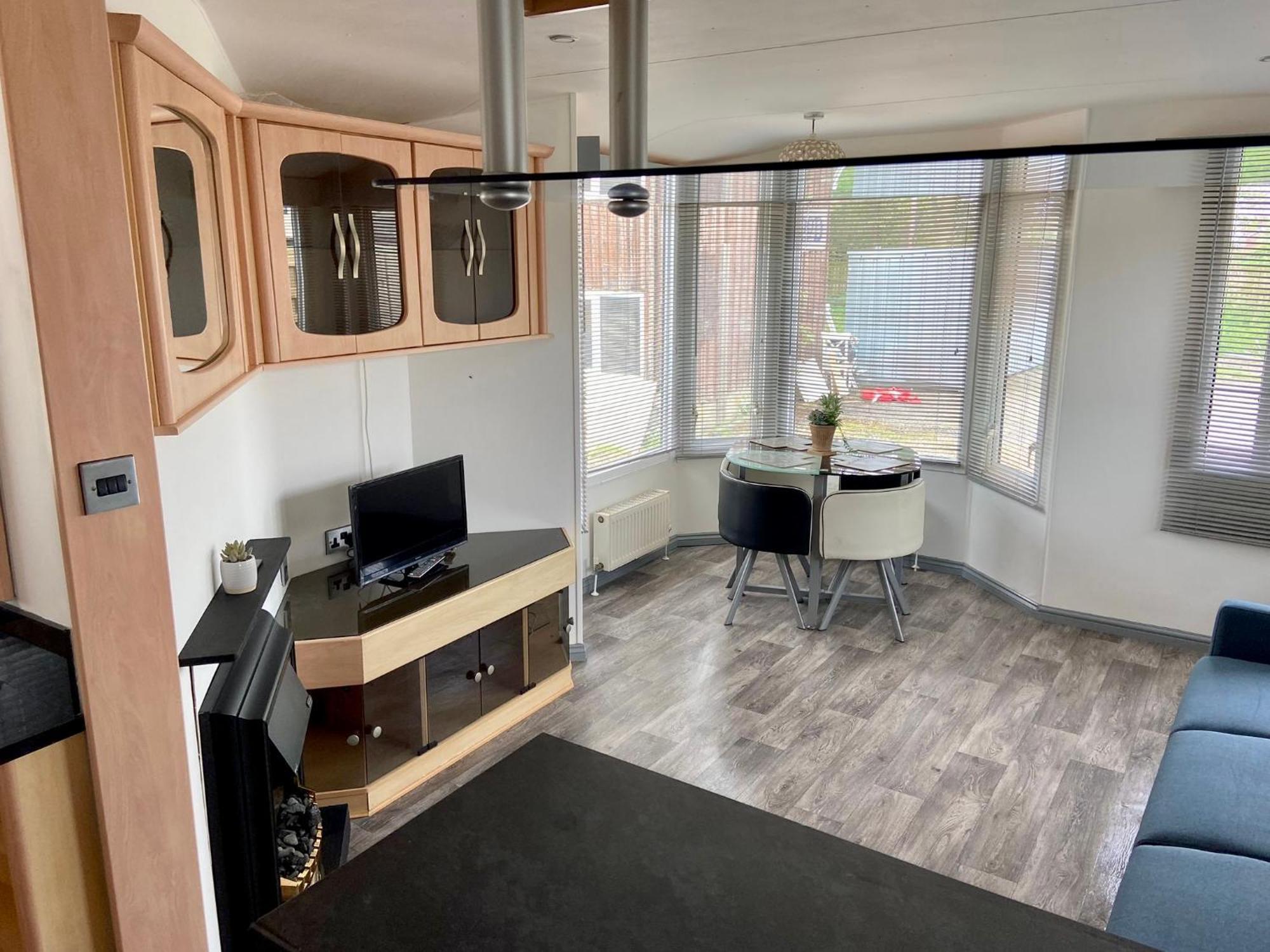 Elletson Park Wood Fired Hot Tubs, Caravans & Pods Pilling المظهر الخارجي الصورة
