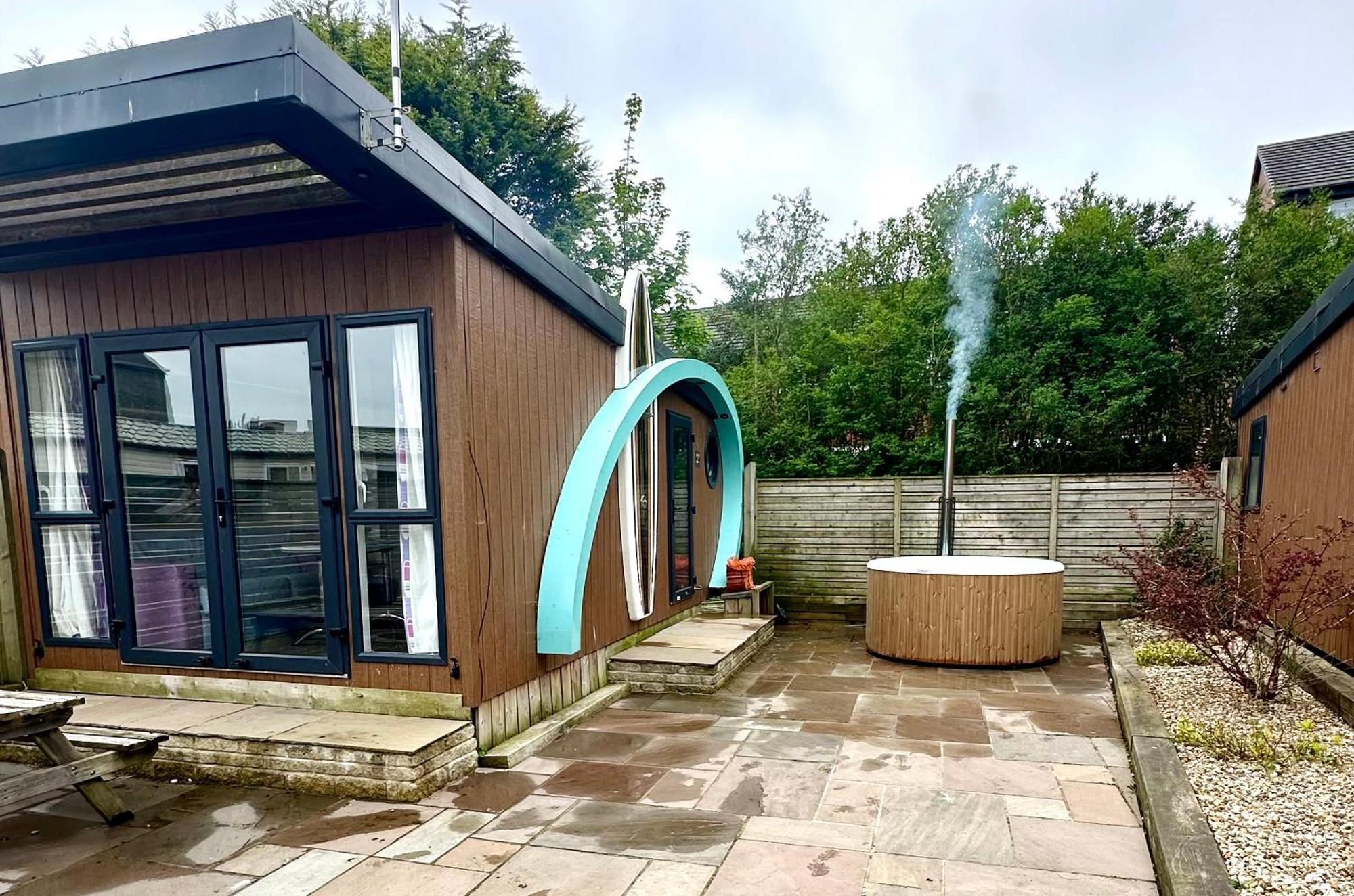 Elletson Park Wood Fired Hot Tubs, Caravans & Pods Pilling المظهر الخارجي الصورة
